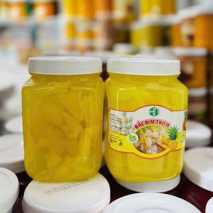 Sugar Palm Seeds with Pineapple Dessert 1 bottle