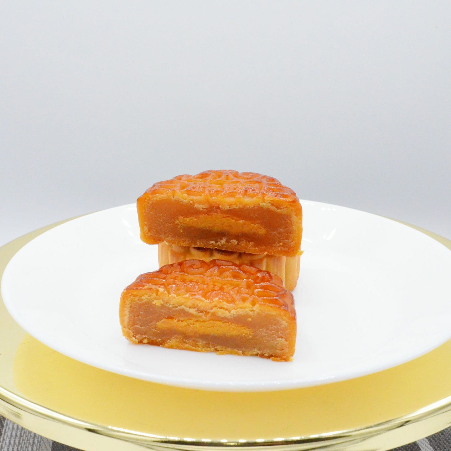 Egg Yolk Lotus Seed Paste Mooncake 2pc 160 g