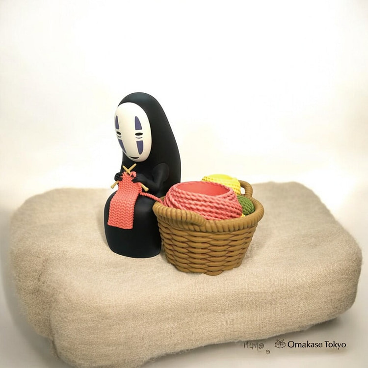 Studio Ghibli Spirited Away- Kaonashi Seal Stand 100 g