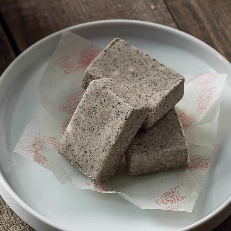 Black Sesame Pastry