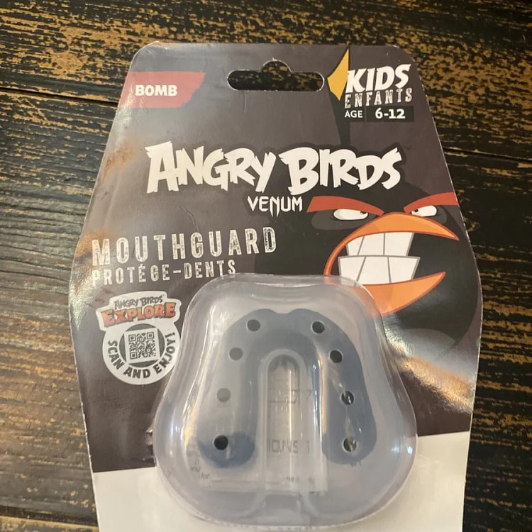 Venum Angry Birds Mouthguard (kids) mouth guard- B 1 each