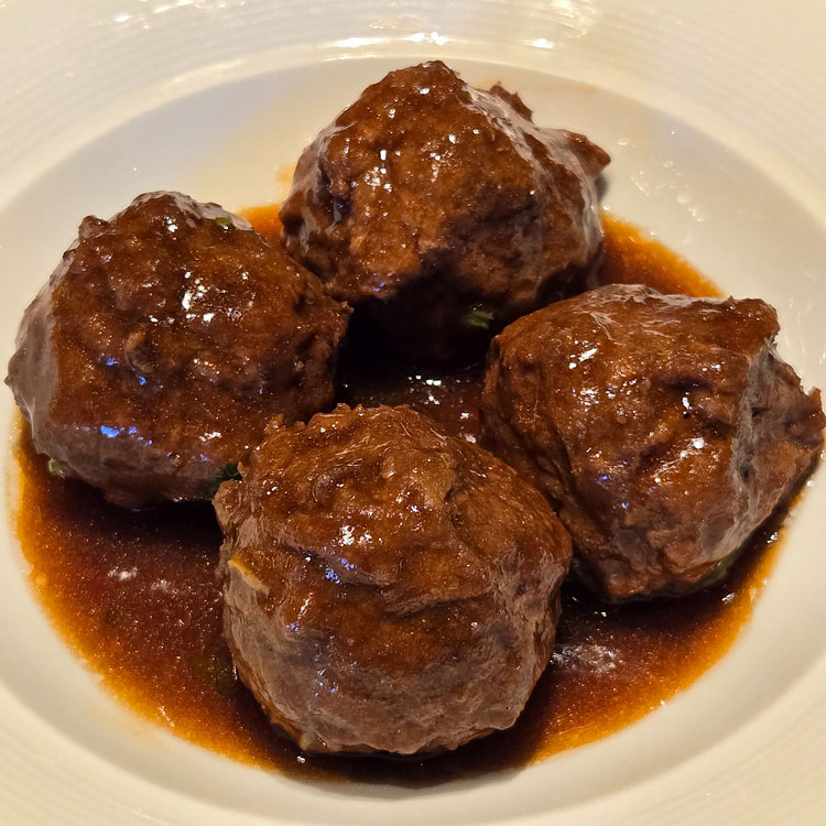 Braised Pork Meatball 6pc 250-300g 1 each