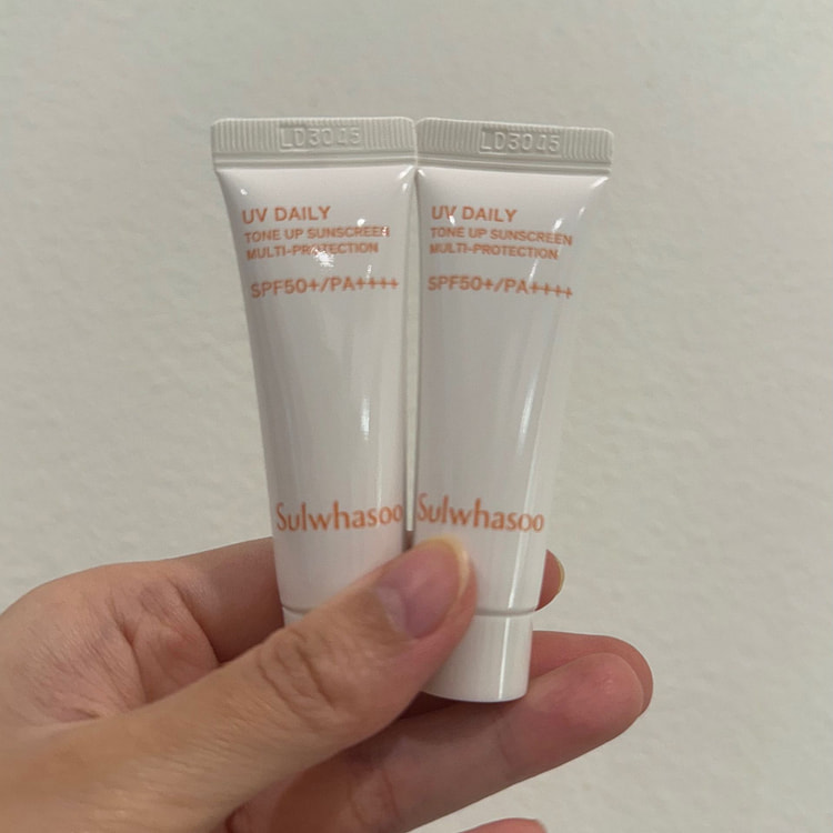 Sulwhasoo Tone Up Sunscreen SPF50+ PA++++ Mini 10 count