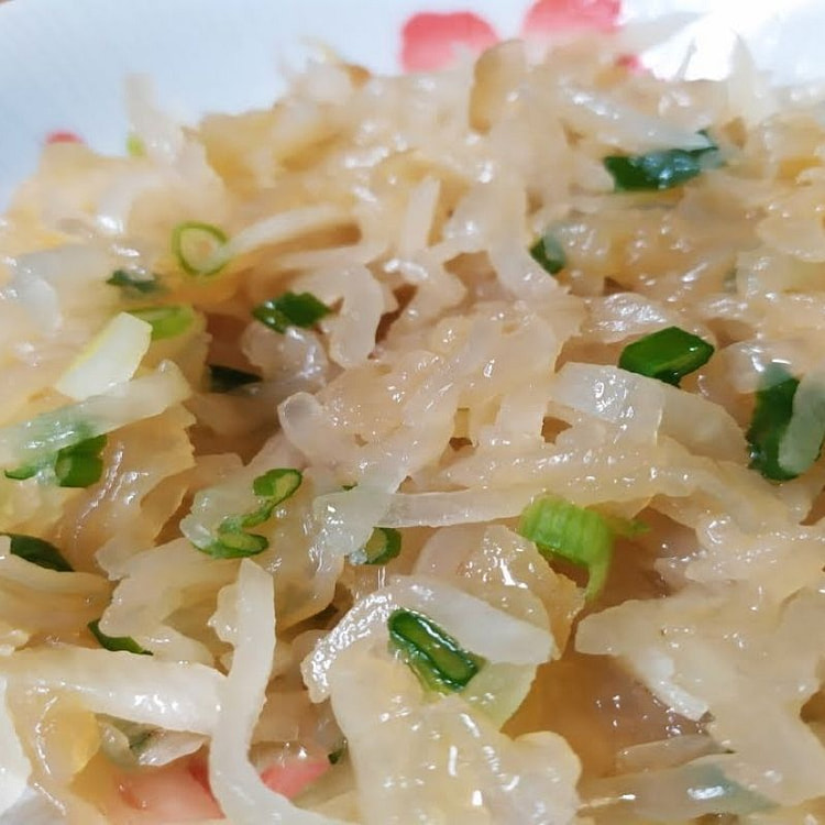 Jellyfish with scallion oil 170 g