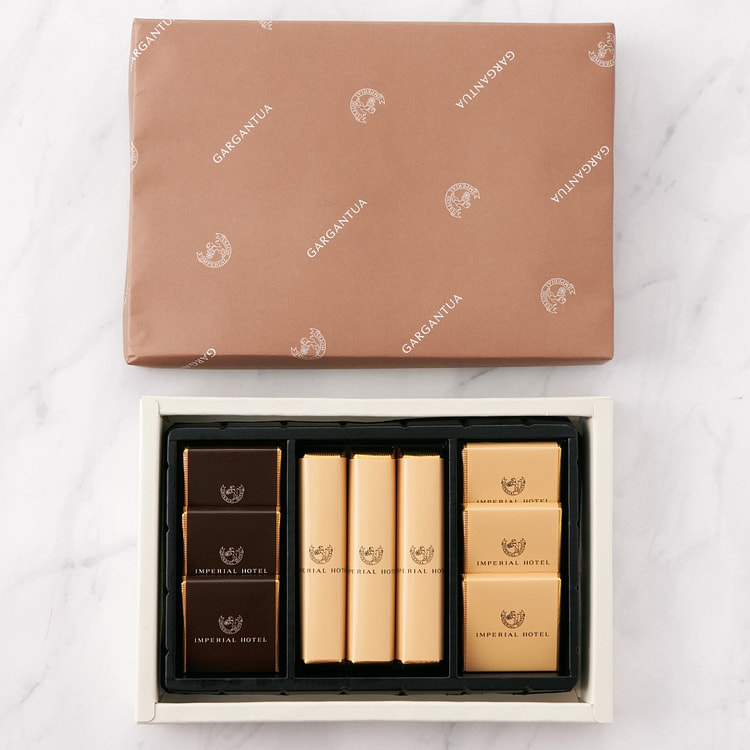 Imperial Hotel Stick & Plate Chocolate 9 Pcs