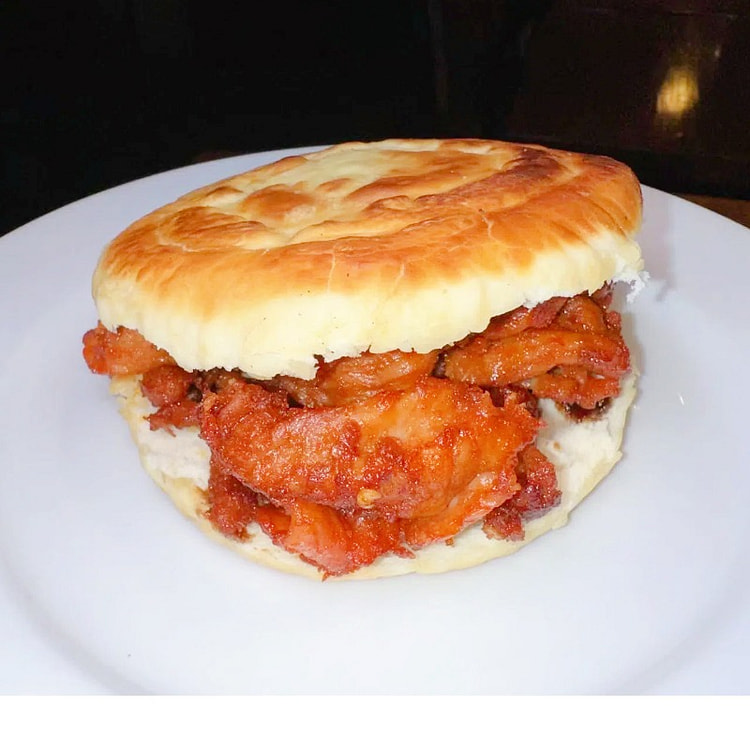 Chinese chicken burger (  not include veggie)