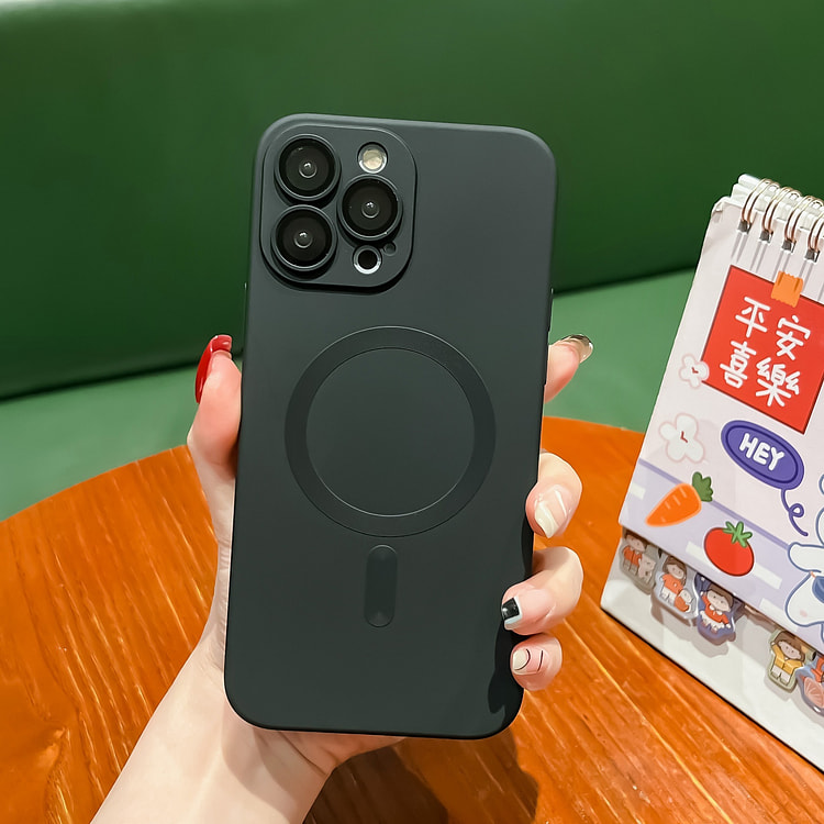 iPhone 15 电镀磁吸手机壳 黑色