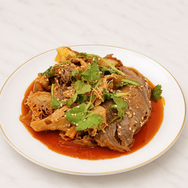 Beef and Beef Tripe in chilli sauce 230 g