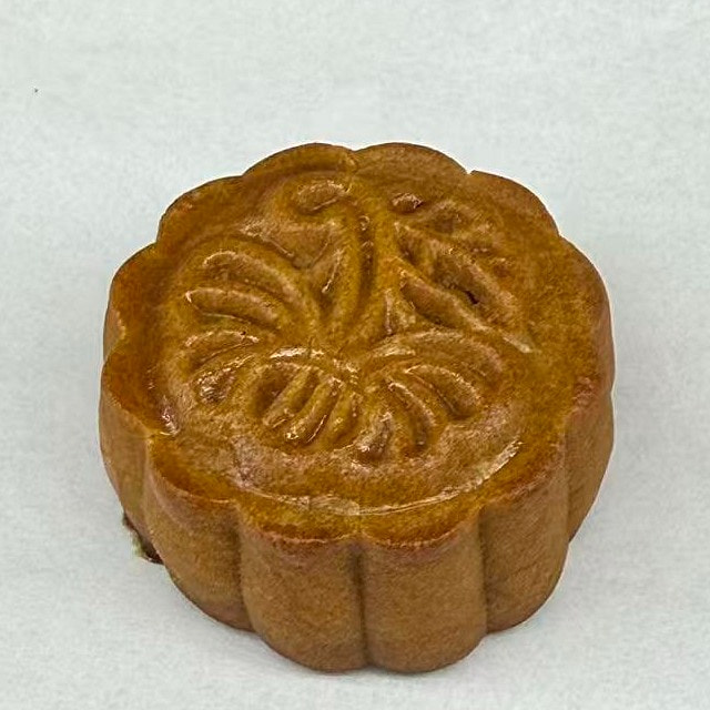 Red Bean & Salted Egg Yolk Mooncake 1 Piece 1 each
