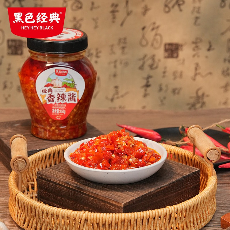 Garlic, minced chili, chili sauce, rice noodles, noodles seasoning sauce