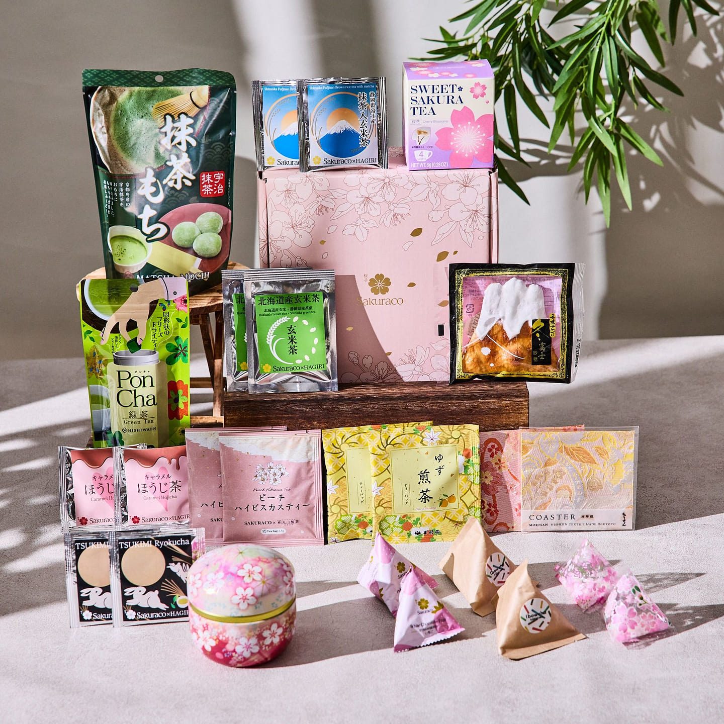 Sakuraco Deluxe Tea Bundle 700 g