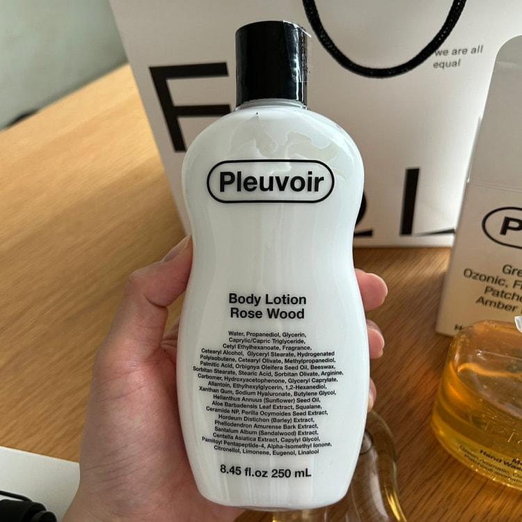 Pleuvoir 香氛身体乳润肤rose wood