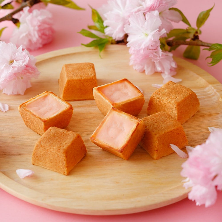 Shiseido Limited cherry blossom cheese cake 3pcs