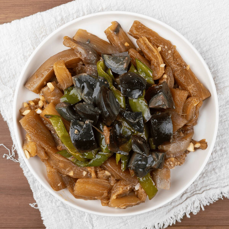 Smacked Chili Eggplant w. Century Eggs 300g