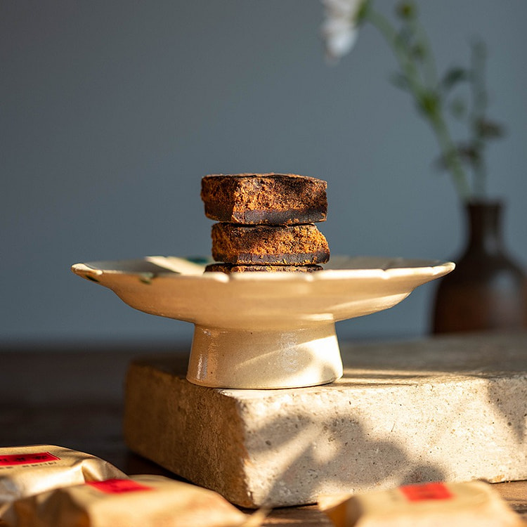 Traditional brown sugar drying on straw mat 1 box