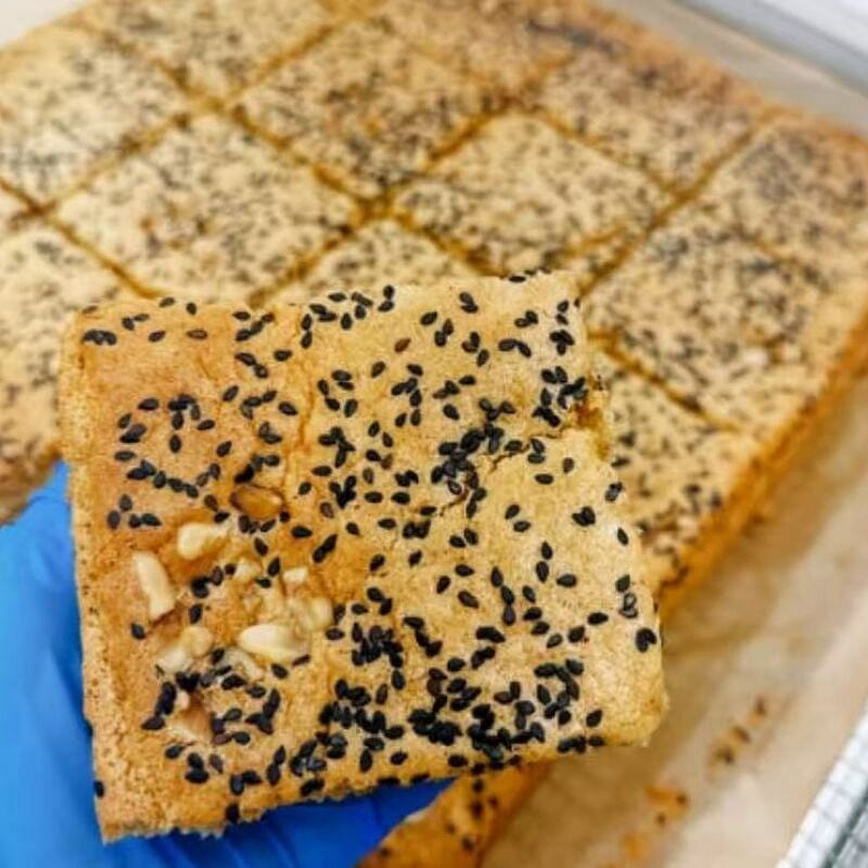 Red Date Cake Around 140g 1 each
