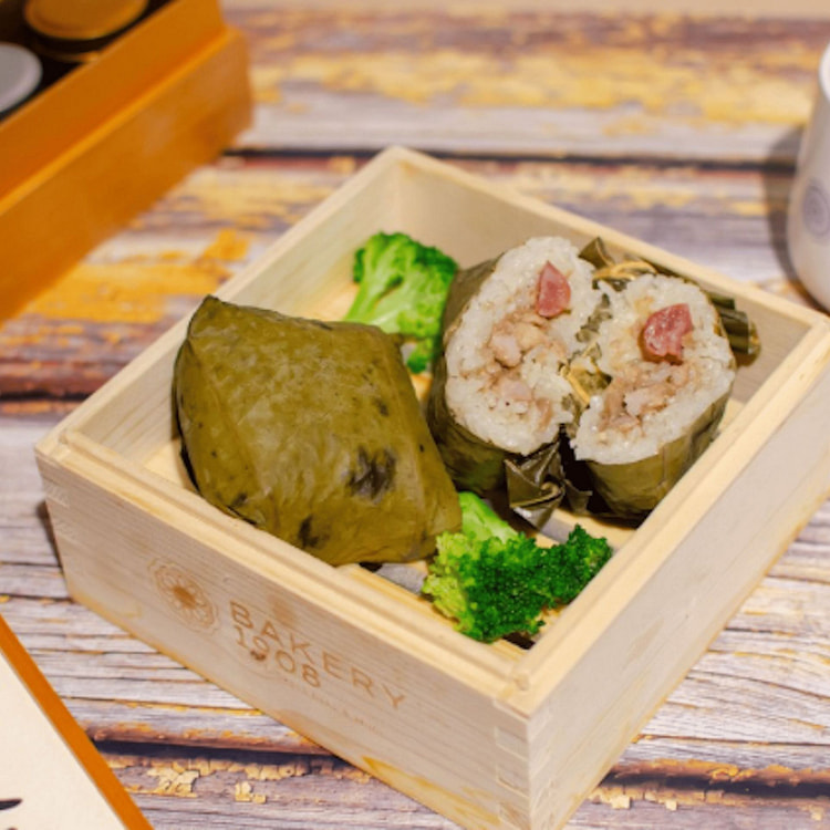 HongKong Sticky Rice 2 count