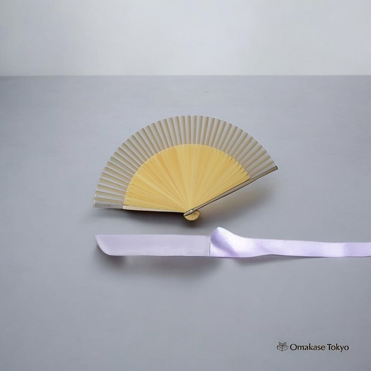 TOuWA Folding Fan -Gray 110 g