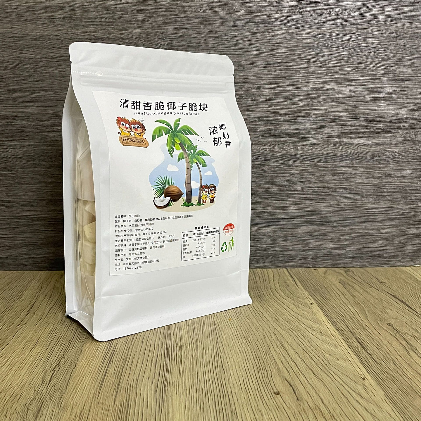 roasted coconut crisps Sweet and refreshing style 250 g