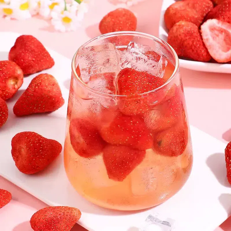 Dried Strawberries, 100g * 1 Bag 100 g
