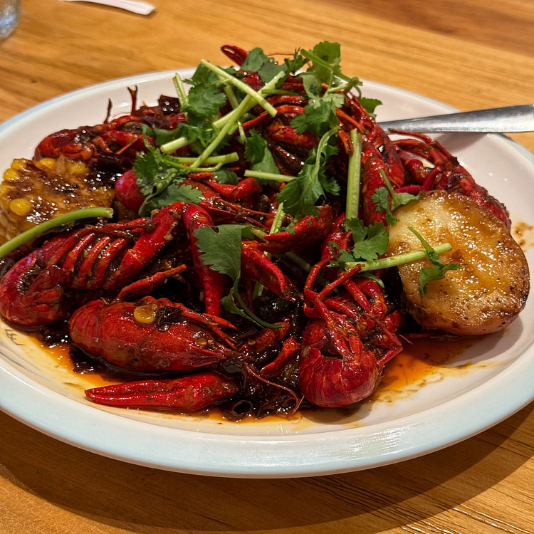 1lb麻辣小龙虾 带土豆玉米 1 份