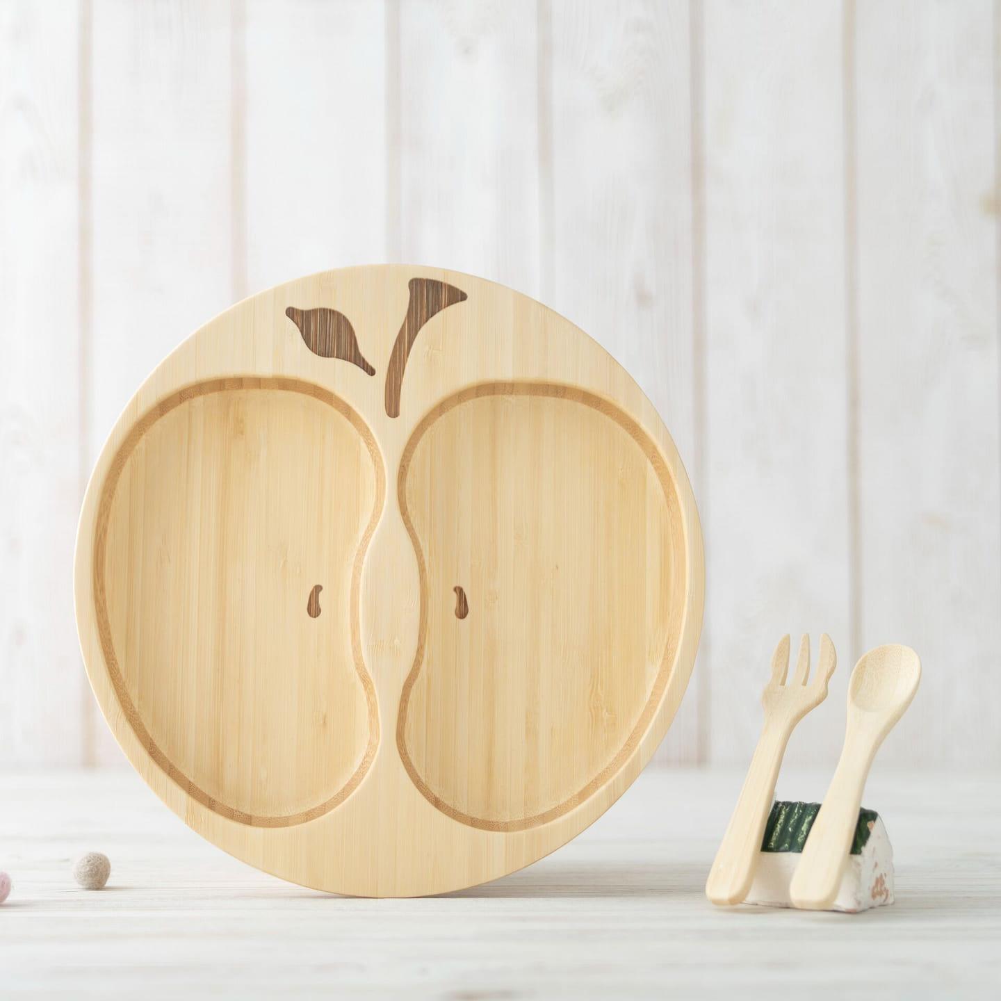 agney Divided Kids Plate , dishwasher-safe bamboo plate made in Japan 1 each