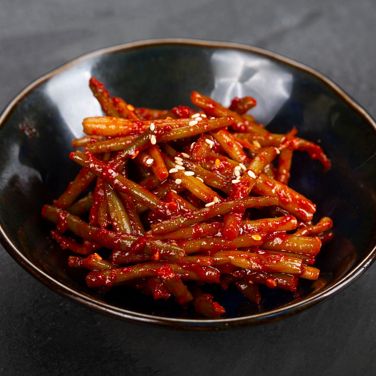 辣腌蒜苔 130 克