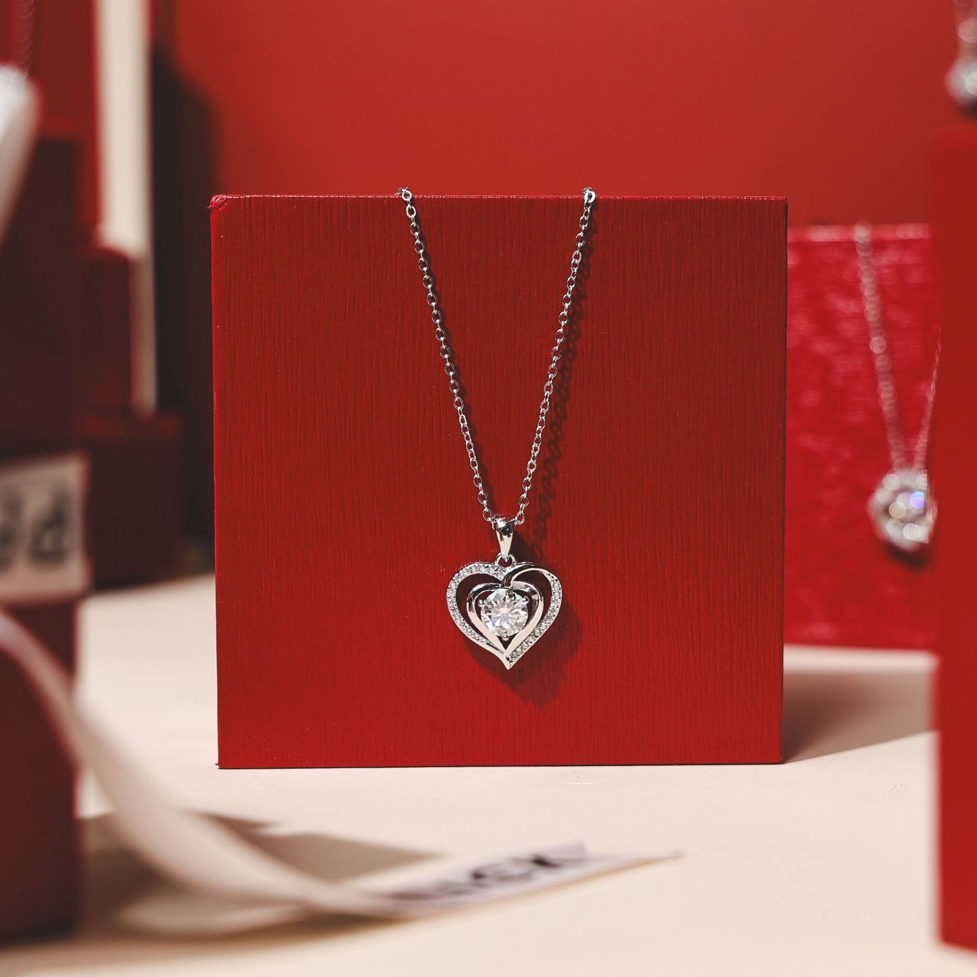 UPFLICK Moissanite Heart Shape Necklace 1 Carat 1 each - Weee!
