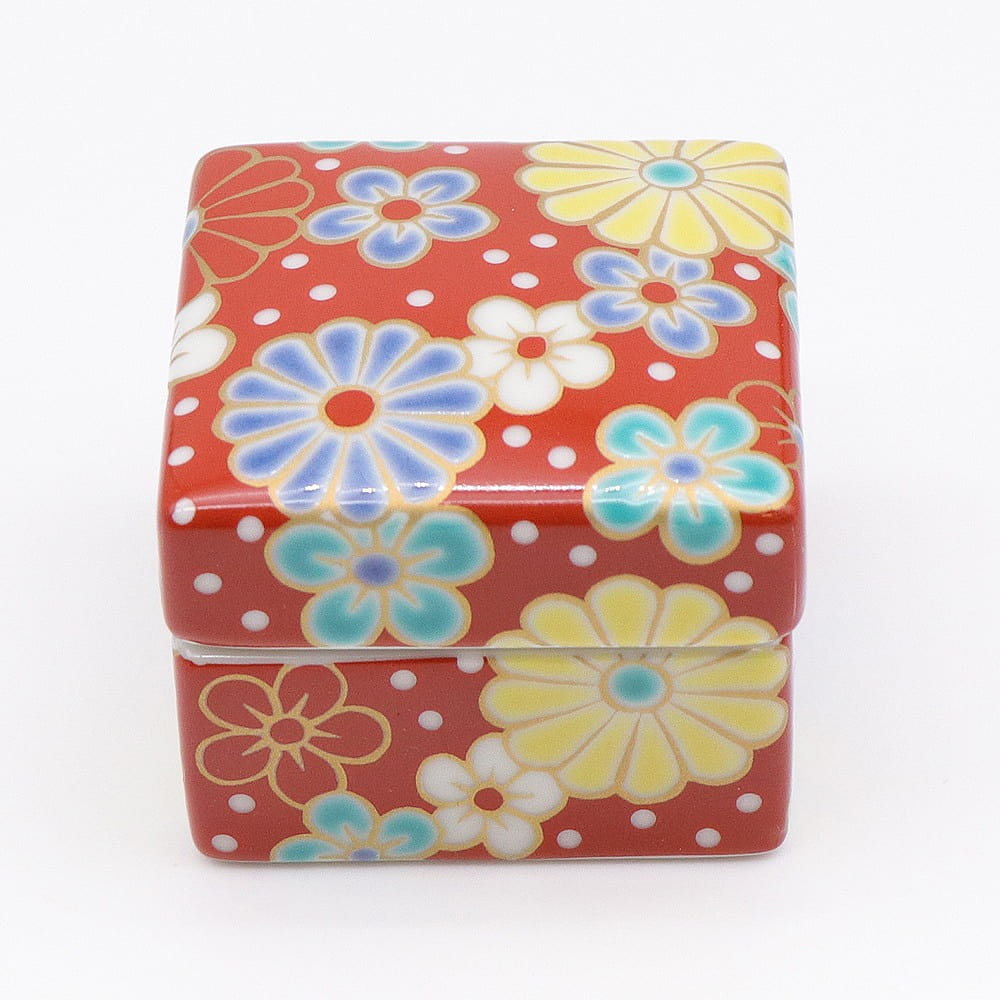 Kutani Ware Handmade Small Box (Plum Chrysanth, 2.12 x 1.77) Made in Japan 1 each