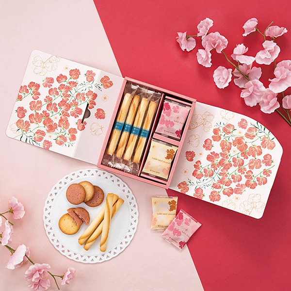 YOKU MOKU Spring Cookie Gift Box 18pcs