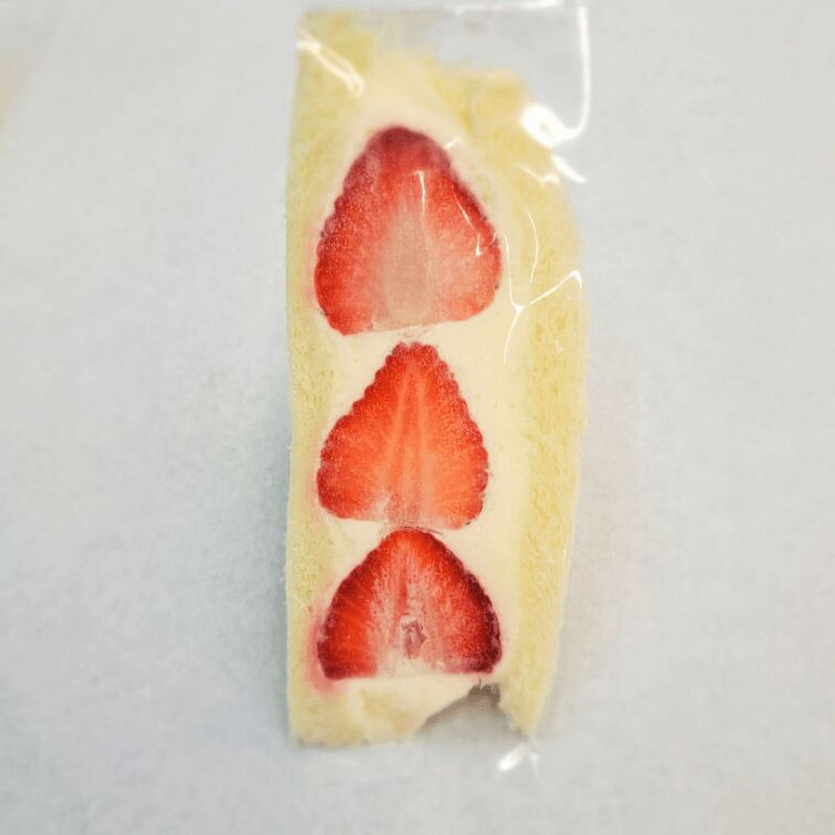 Strawberry Sandwich 1 each