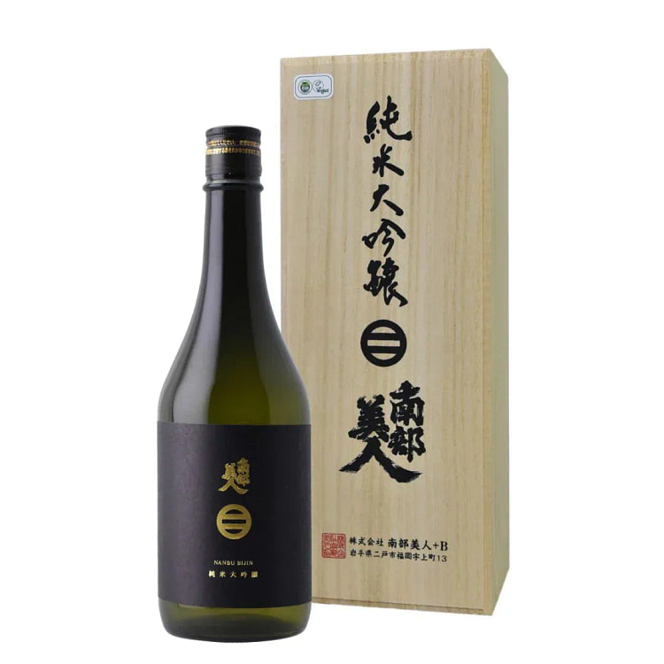Nanbu Bijin Black Label Junmai Daiginjo Sake 720 ml
