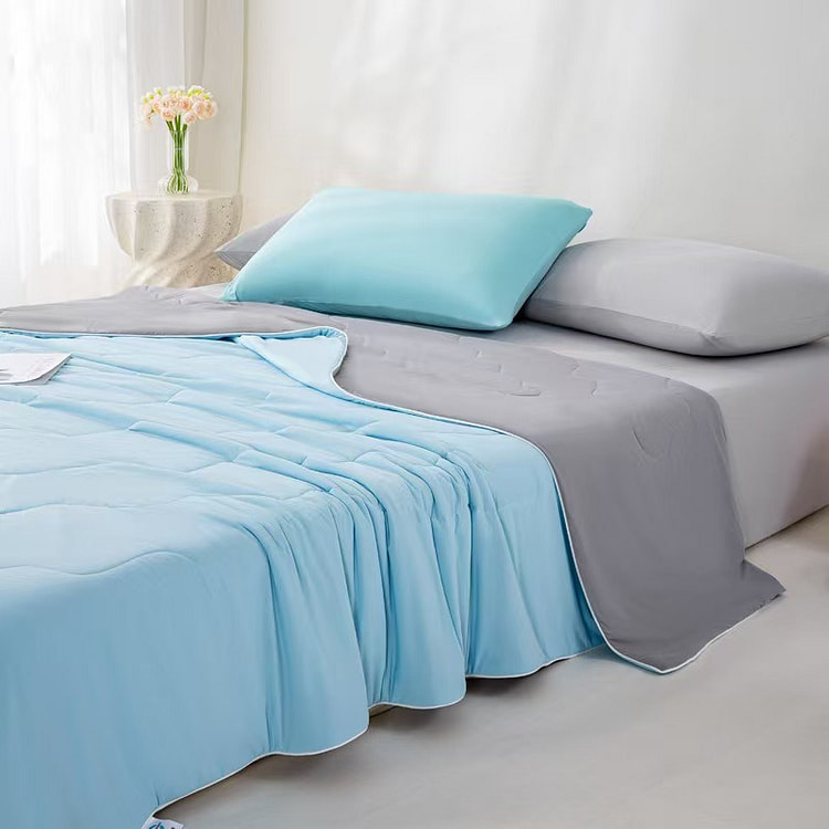 Summer air-conditioning quilt washable blue