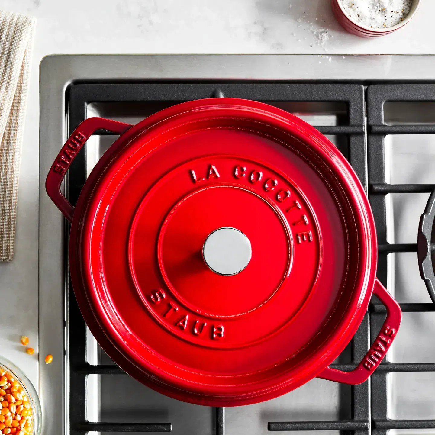 STAUB Cast Iron 4-qt Round Cocotte 4-qt / Cherry 1 each