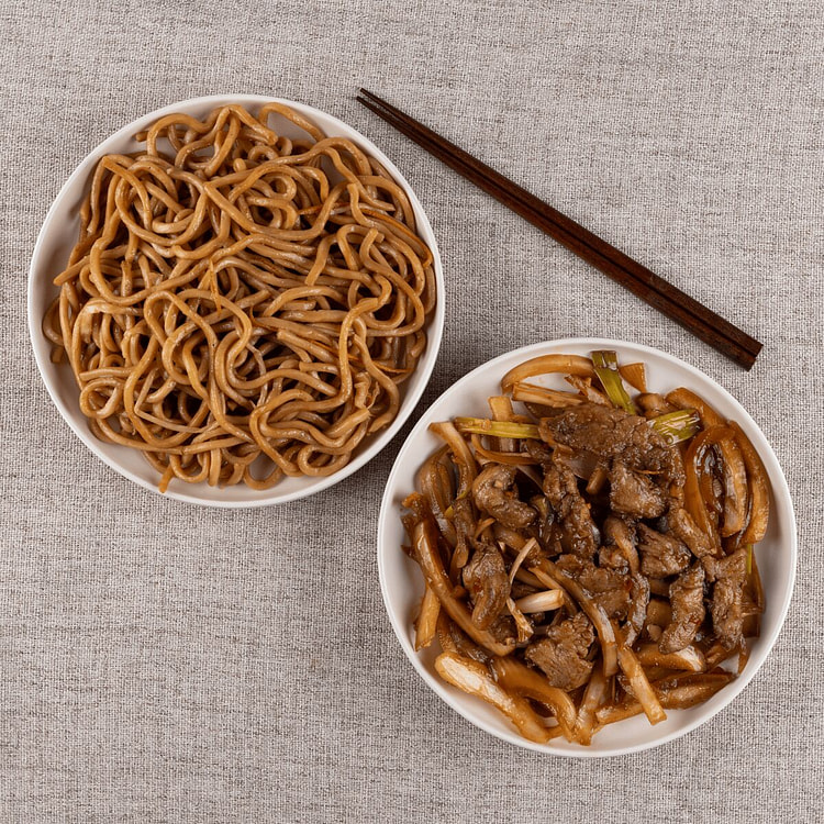 葱爆鸡300克+炒面350克 1 份