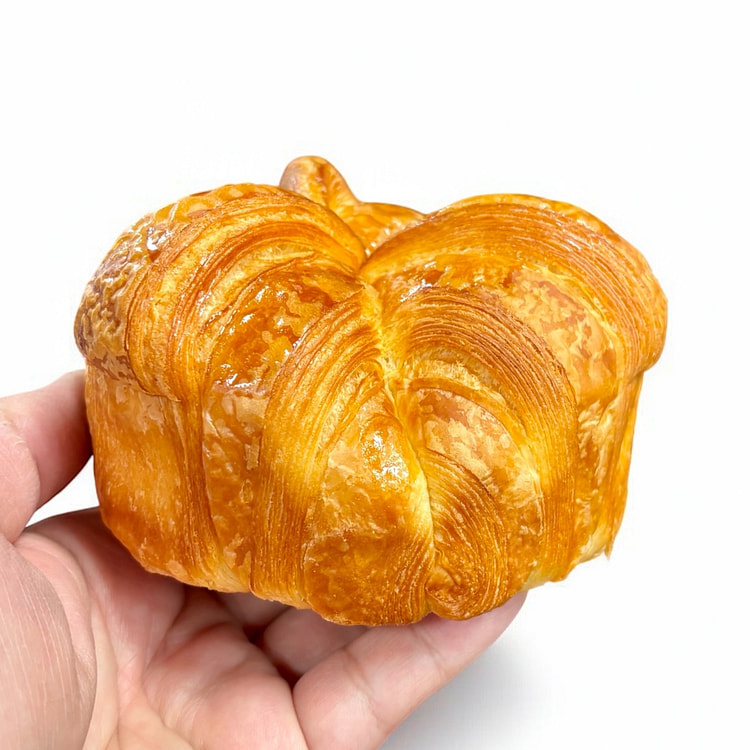 Round Hand-torn Croissant 1 count