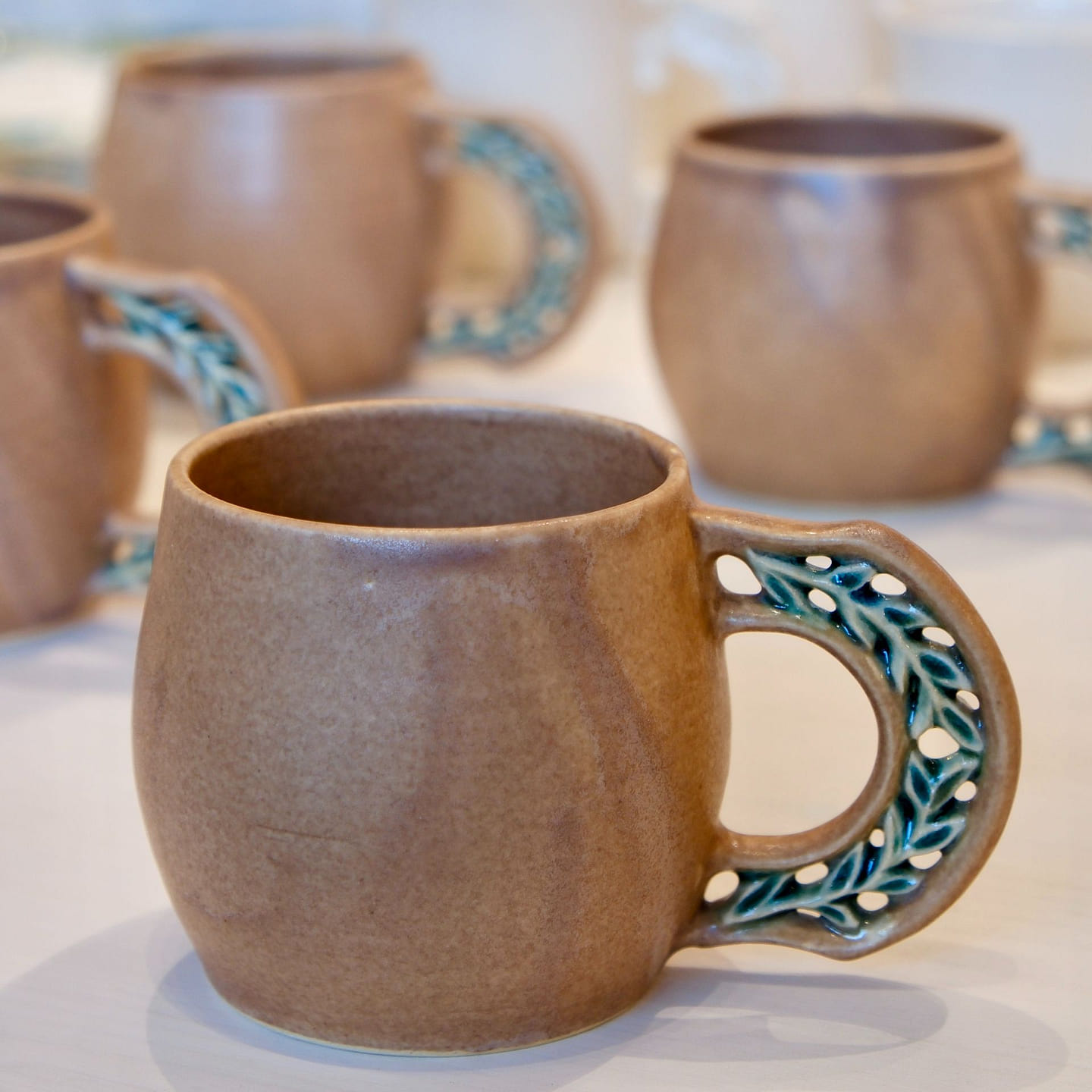 Artist NAWANO HIKARI 280ml Brown Mug 1 count