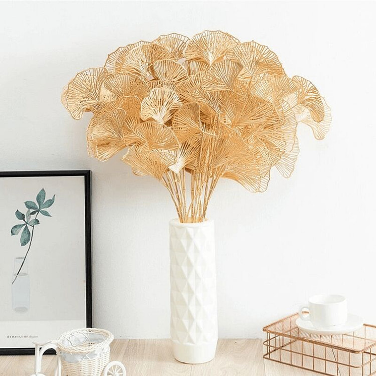 春节和农历新年金色扇形喷雾装饰 18 英寸 2 个