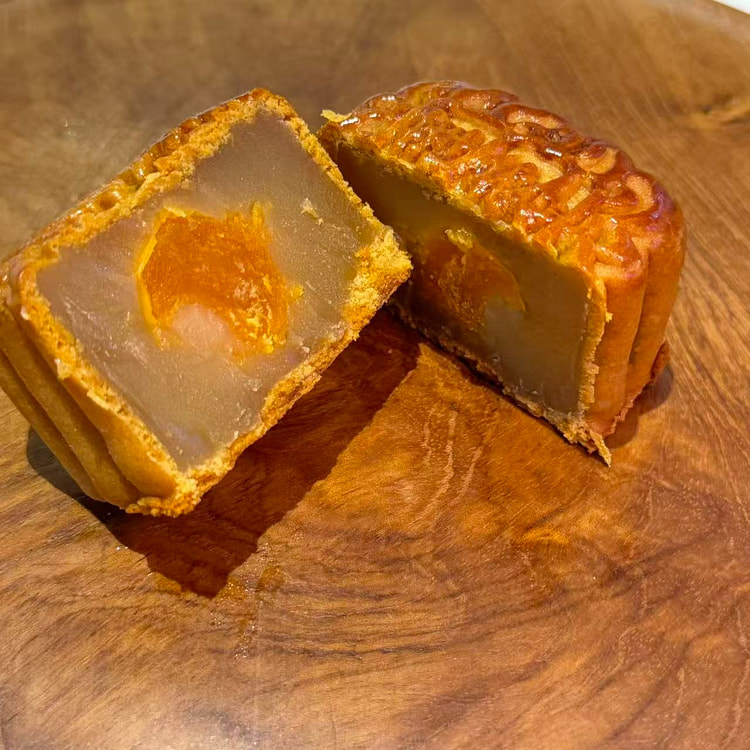 Lotus Seed Paste & Salted Egg Yolk Mooncake 1pc 1 each