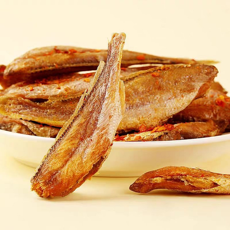 50g yellow croaker * 1 bag of casual snacks (min 2)
