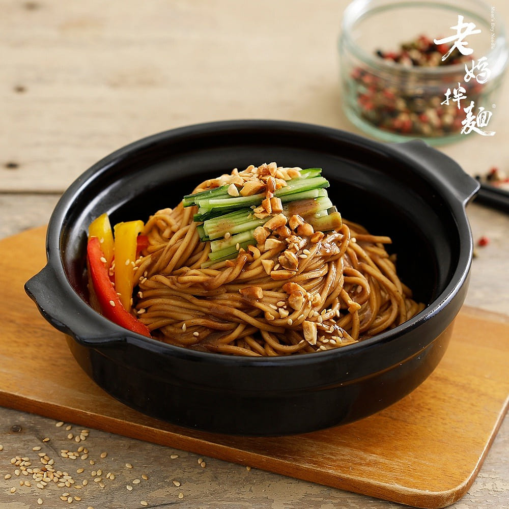 Mom’s Dry Noodle – Pepper & Sesame Sauce 141g 1 each
