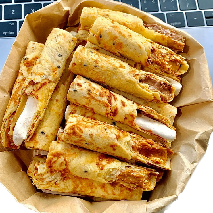Beef fudge egg roll 120g* 1 box 120 g
