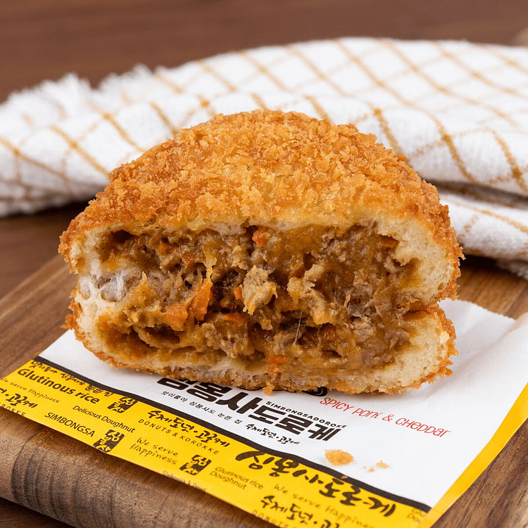 Korean korokke (Spicy Pork & Cheddar)
