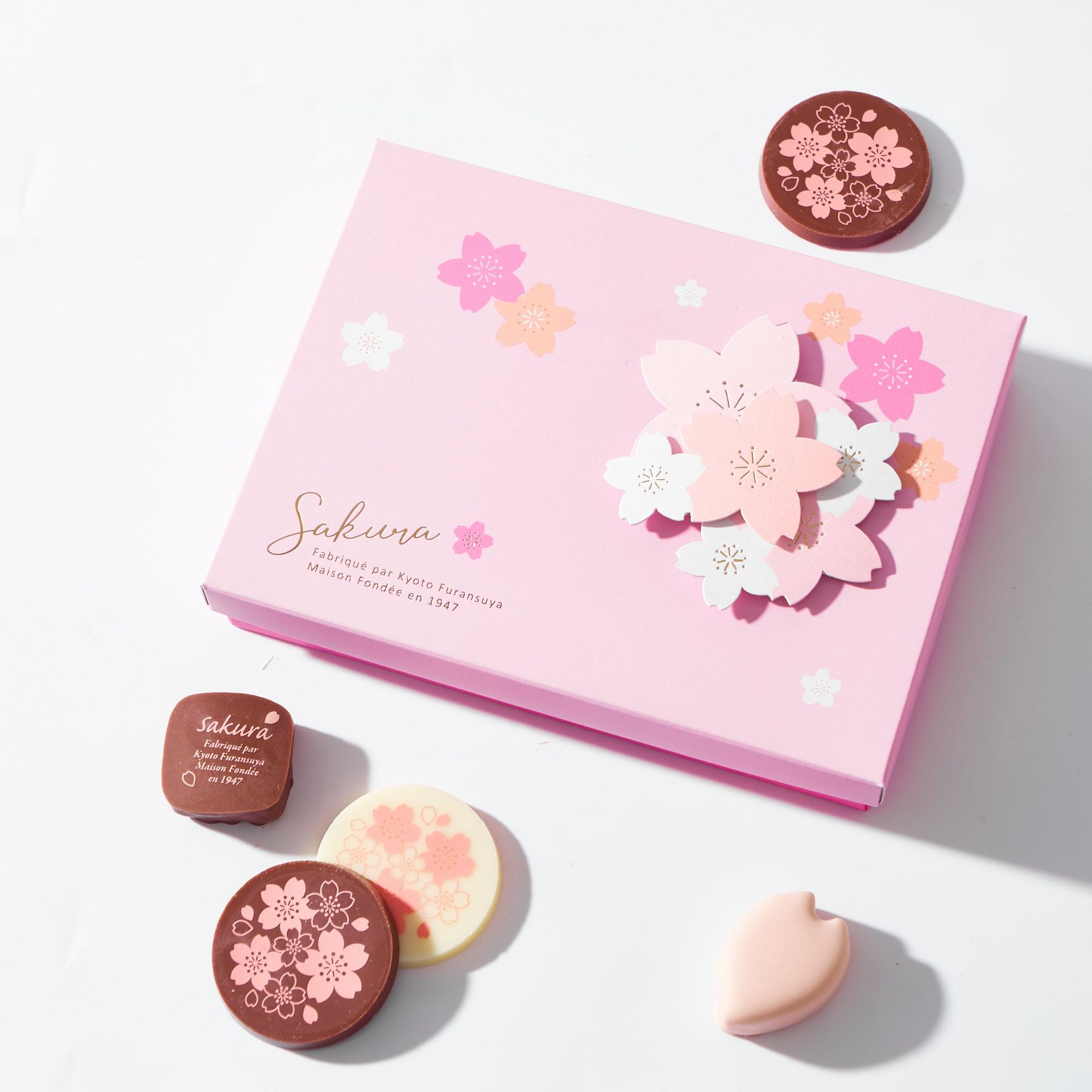 Sakura Chocolate Assortment (11 pieces) 125 g