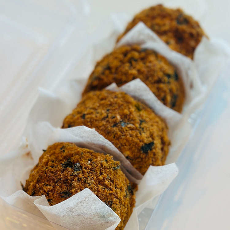 Seasweed Pork Floss Mini Cake