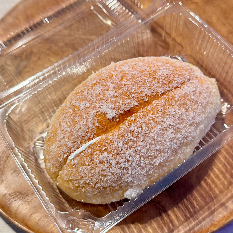 Coconut Cream Bun 1pc in Plastic Box 1 count