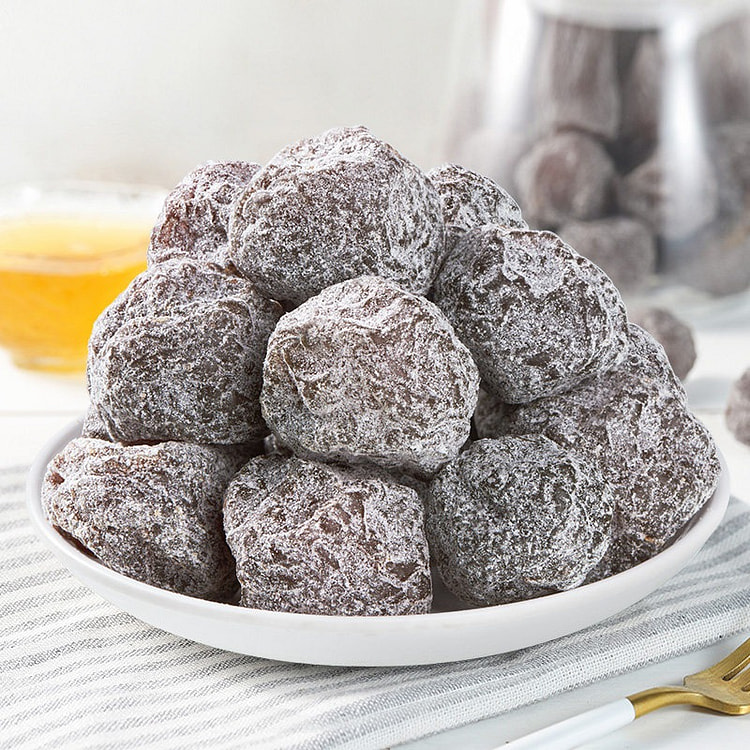Huaweiheng Wife Plums  1pc 150 g