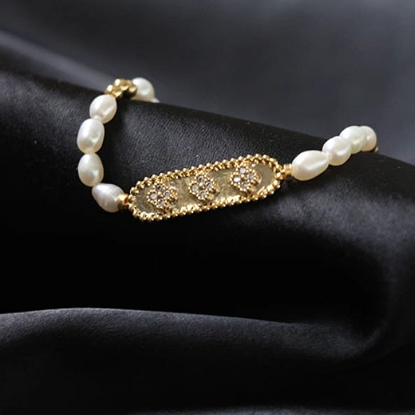 Gold-Plated Brass Freshwater Pearl Flower Vintage Bracelet 1 count