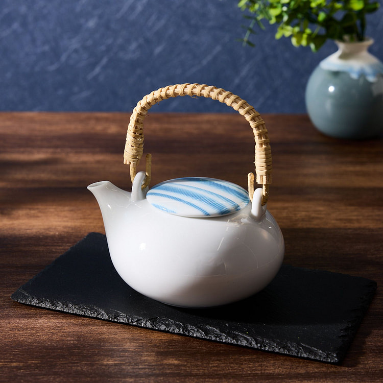美山笠根陶壶