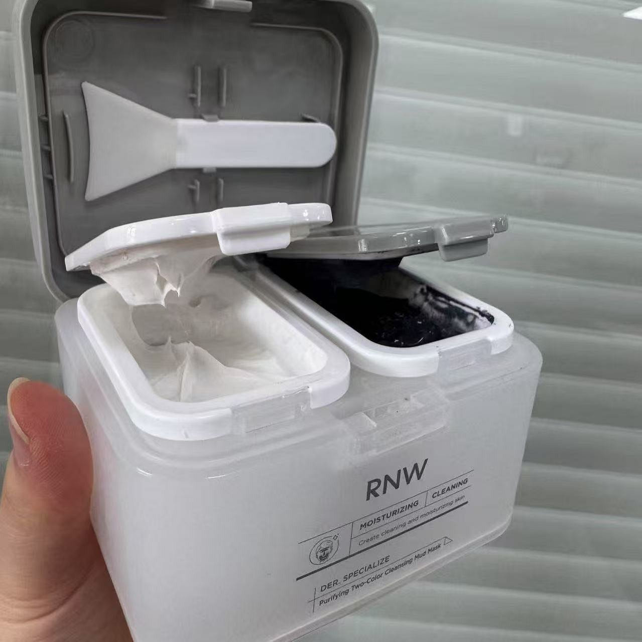 RNW Dual Color Cleansing, Moisturizing and Acne-Re 1 box